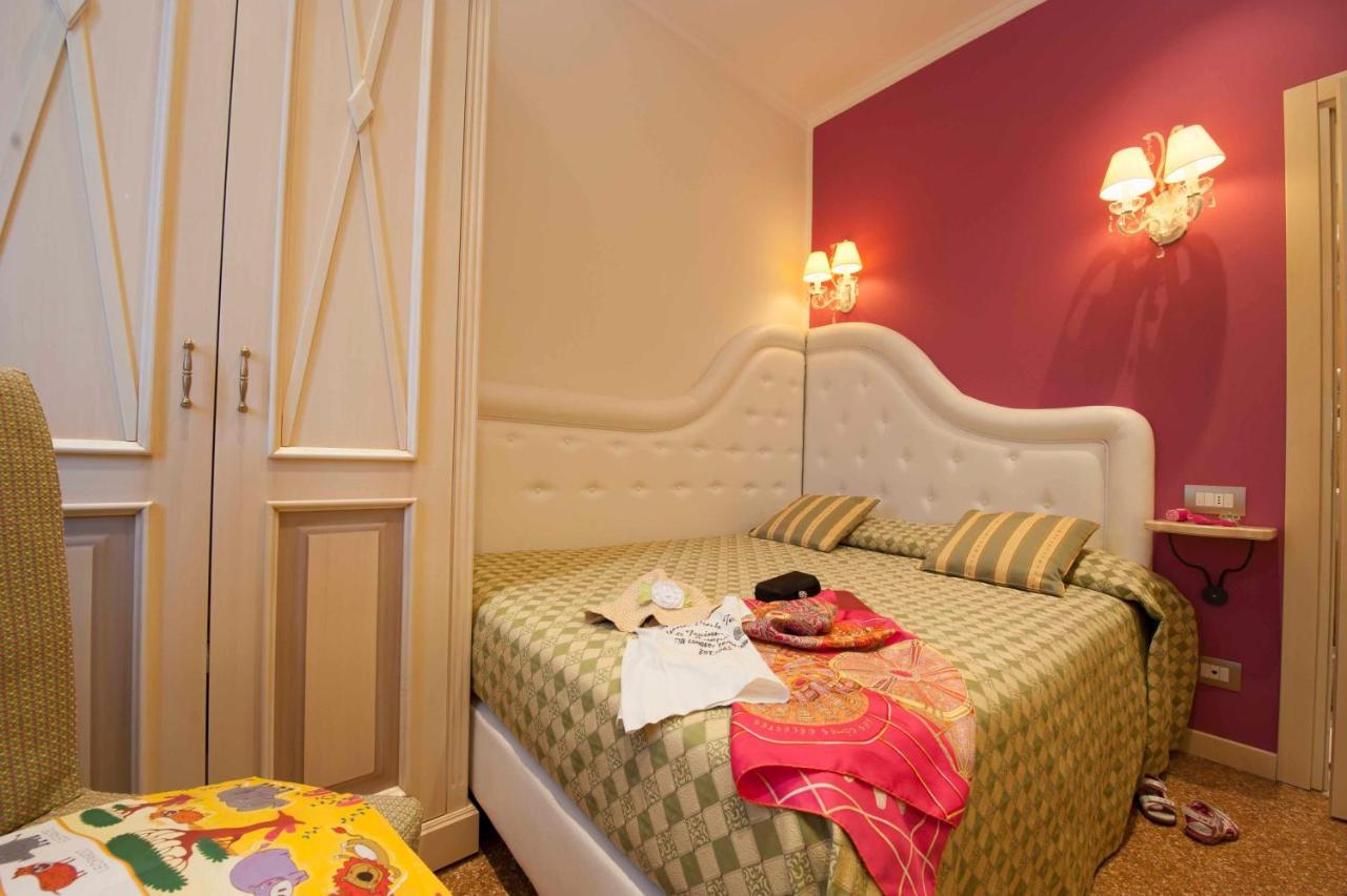 Hotel Astigiana & Appartamenti Varazze Eksteriør bilde