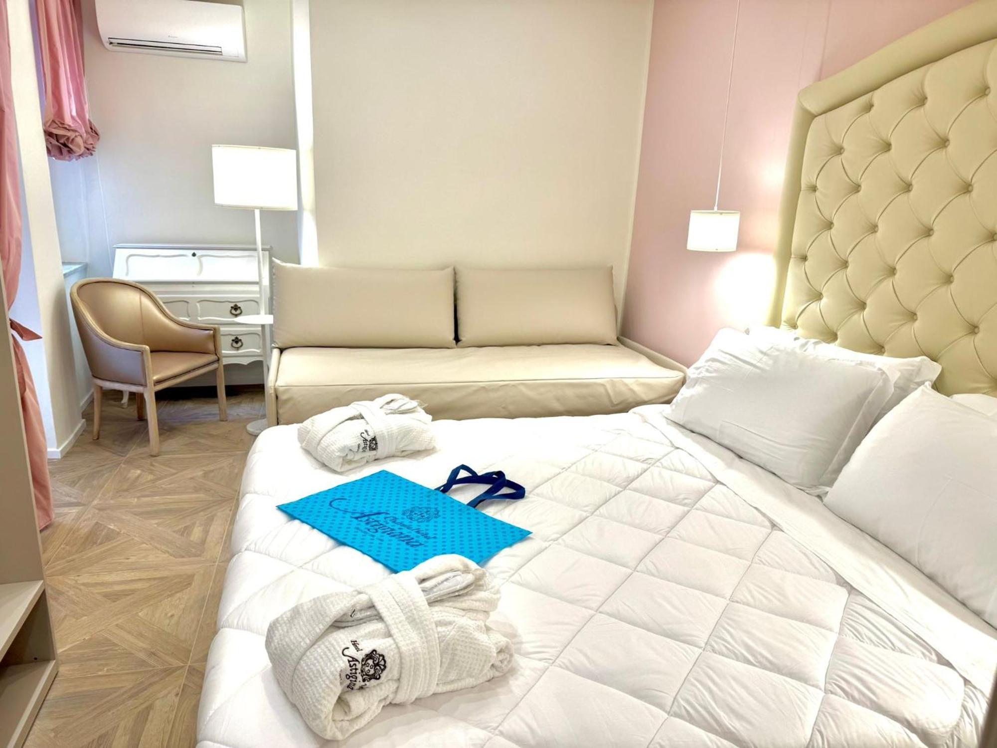 Hotel Astigiana & Appartamenti Varazze Eksteriør bilde